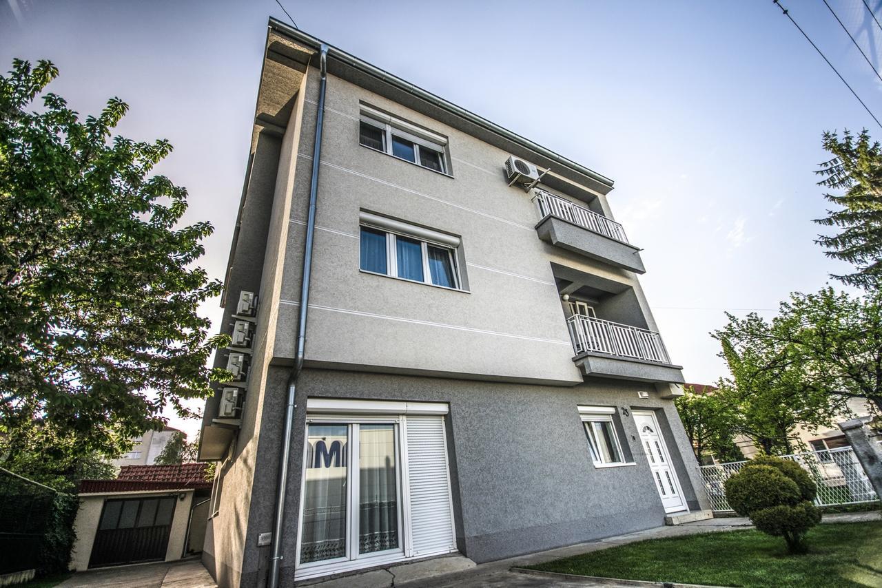 Apartments Ivan Ni Екстериор снимка